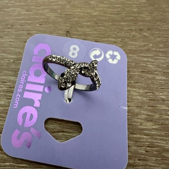 Crystal Snake Wrap Gunmetal Claire’s Halloween Ring - Picture 6 of 6